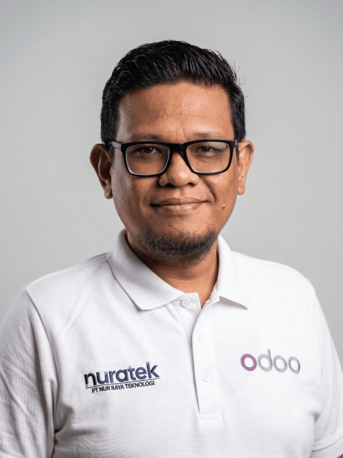 La Jayuhniyarsah, Chief Executive Officer